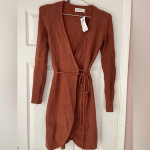 NWT Abercrombie & Fitch brown wrap dress